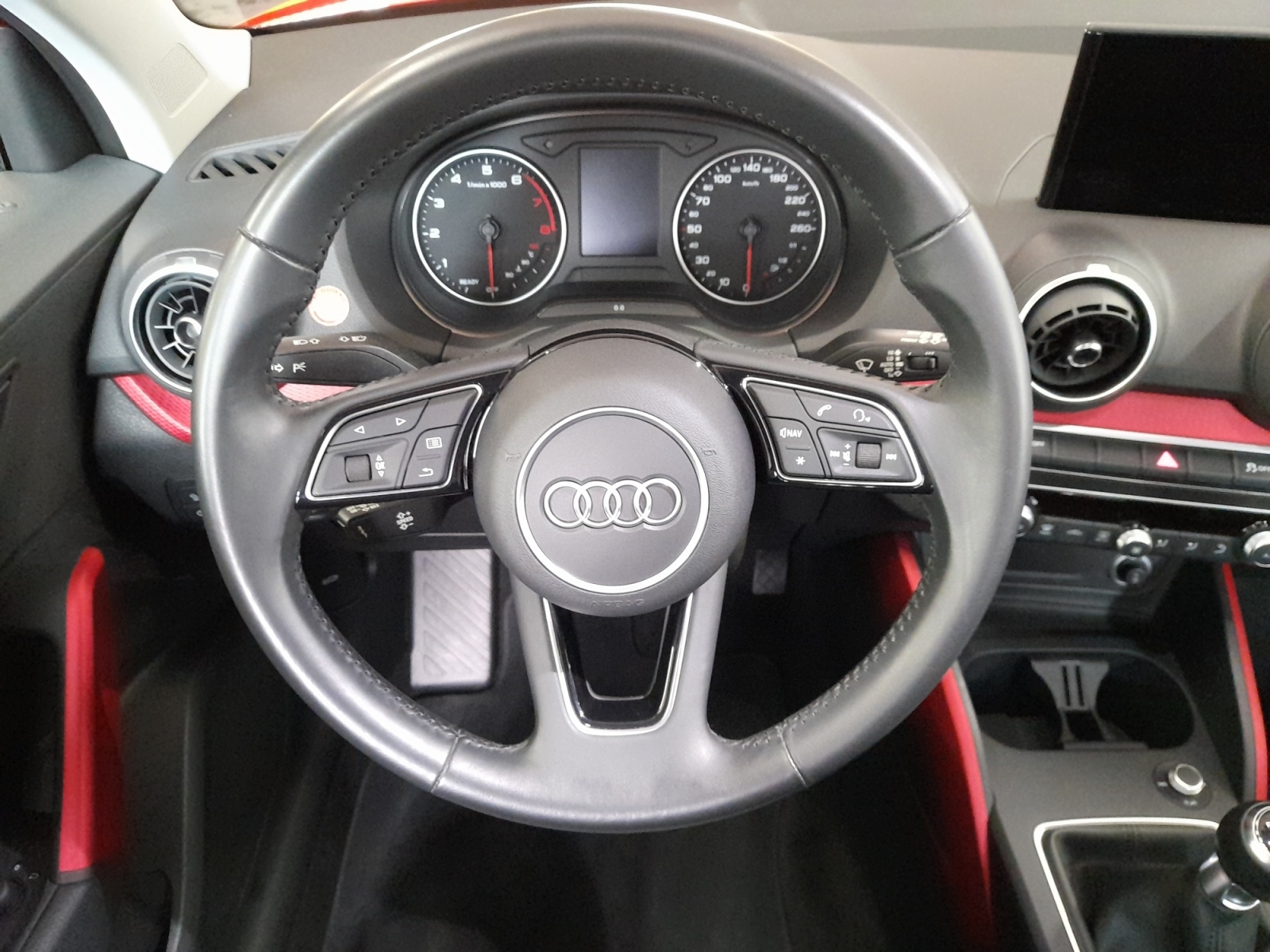Audi Q2 30 TFSI sport *Sitzh*Navi*LED*