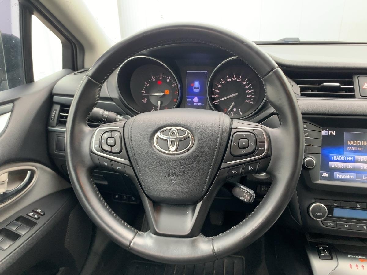 Toyota Avensis 1.8 VVT-i Edition S+*COMFORT-P.+LED+NAVI+KAMERA*
