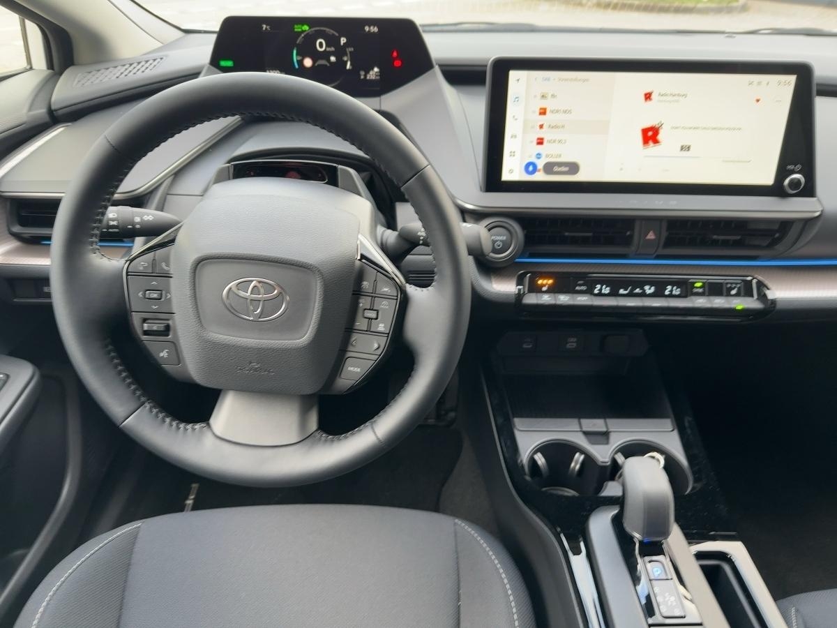 Toyota Prius 2.0L Plug-in Hybrid Executive+SHZ+R-KAMERA