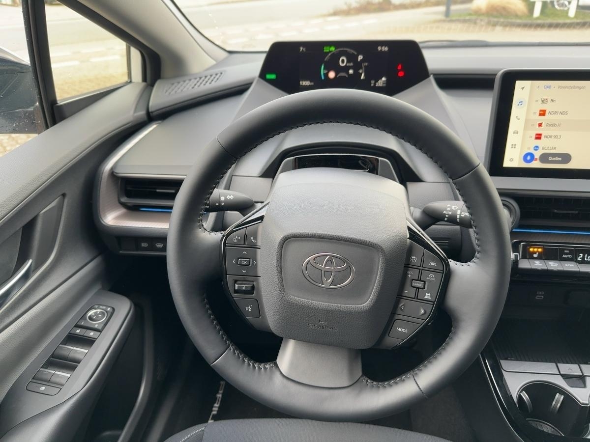 Toyota Prius 2.0L Plug-in Hybrid Executive+SHZ+R-KAMERA