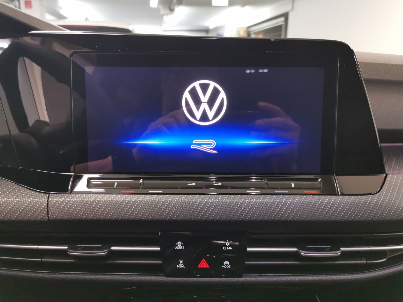 Volkswagen Golf VIII 1.5 TSI R-Line LED ACC NAVI CarPlay
