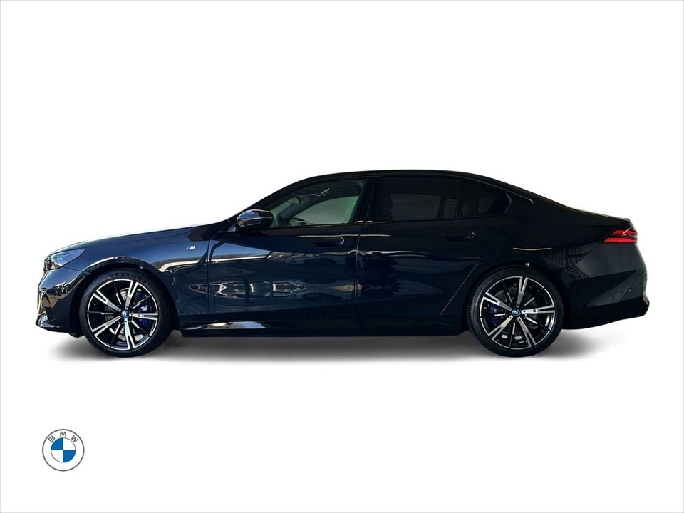 BMW i5 eDrive40 M Sport Panorama LED Autobahnassiste