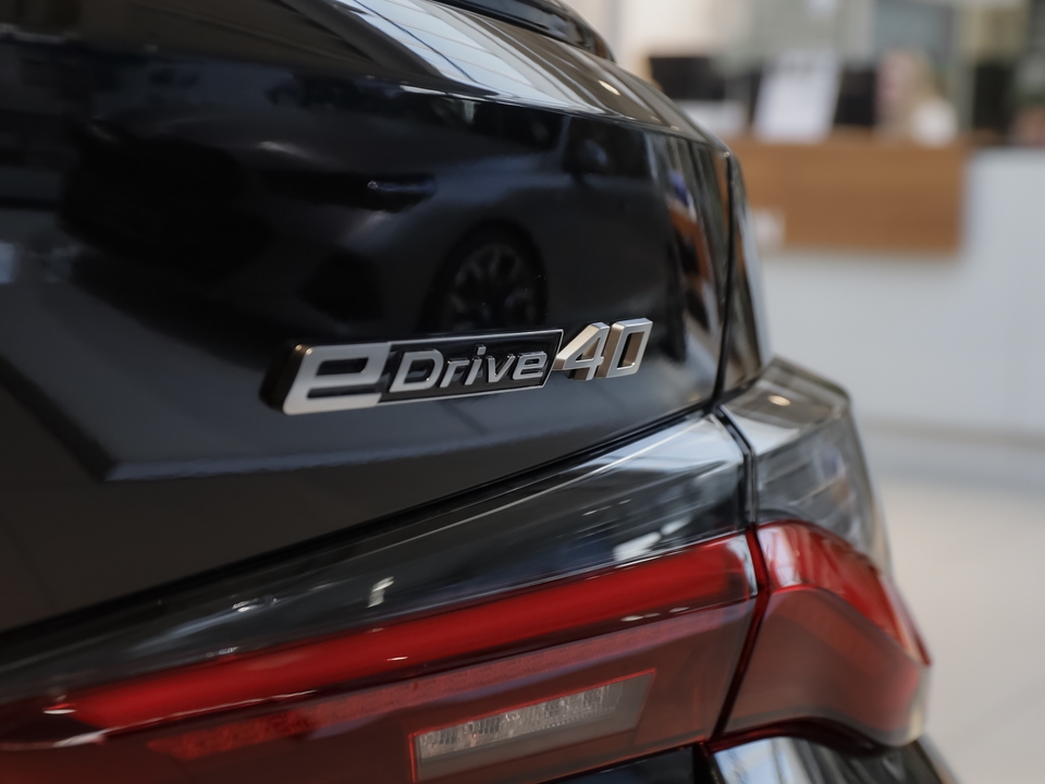 BMW i4 eDrive40 M Sportpaket UPE: 77.780 Euro